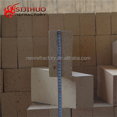 Кирпич для роторной печи с плотностью 2,3-2,7 г/см3 и содержанием SiO2 15-50%