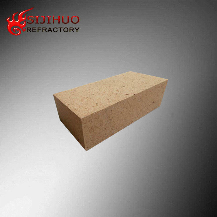 230*114*65MM Кирпичная горящая глина для облицовки печи Содержание SiO2 50-65% Содержание SiC 1,2-1.4